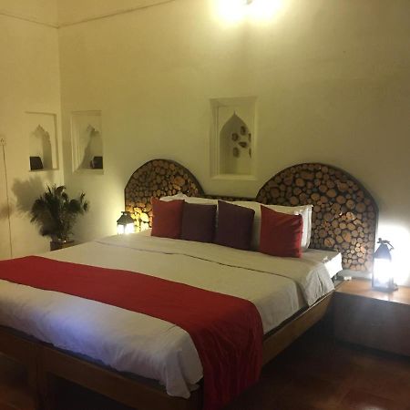 Panchkote Raj Ganges Bed and Breakfast Varanasi Exteriör bild