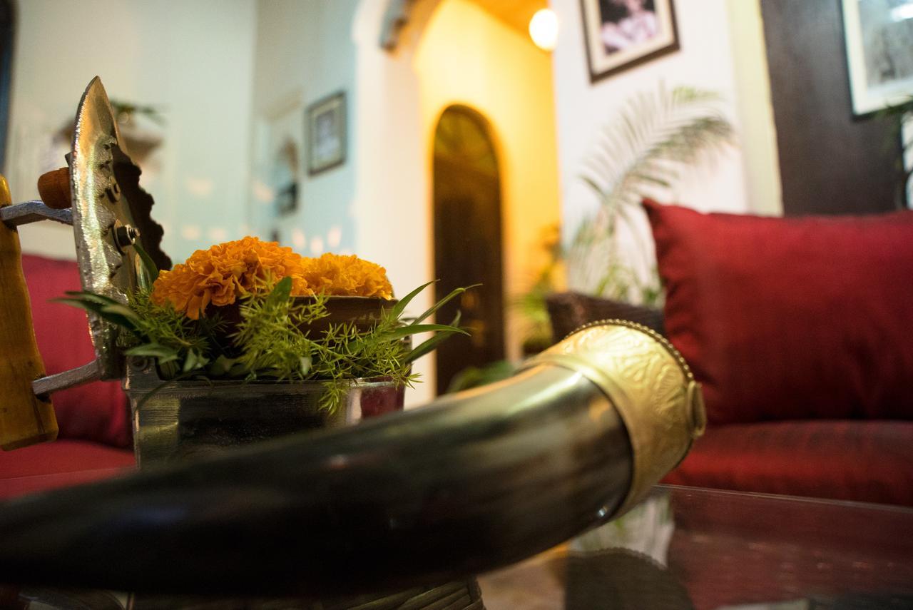 Panchkote Raj Ganges Bed and Breakfast Varanasi Exteriör bild